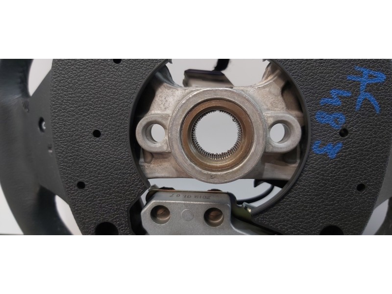 Recambio de volante para hyundai tucson klass 2wd referencia OEM IAM 56100D7AP0TRY  