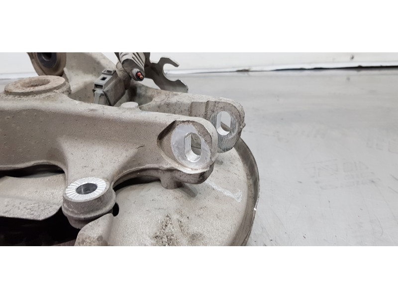 Recambio de mangueta trasera izquierda para audi a4 ber. (b8) básico referencia OEM IAM 8K0505431AG   Recambio de mangueta trasera izquierda para audi a4 ber. (b8) básico referencia OEM IAM 8K0505431AG