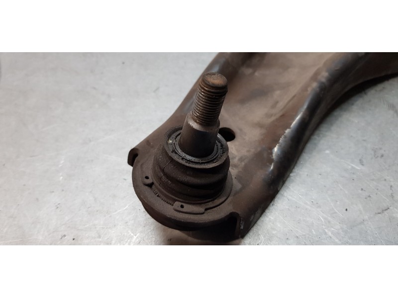 Recambio de brazo suspension inferior delantero izquierdo para hyundai i20 classic referencia OEM IAM 54500C8000  