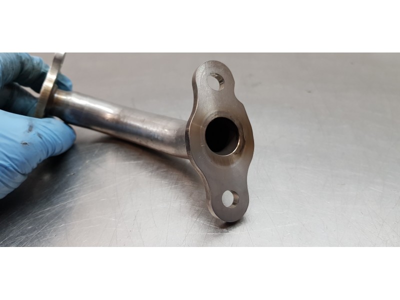 Recambio de tubo para toyota corolla (e21) hybrid active referencia OEM IAM 2561037020  