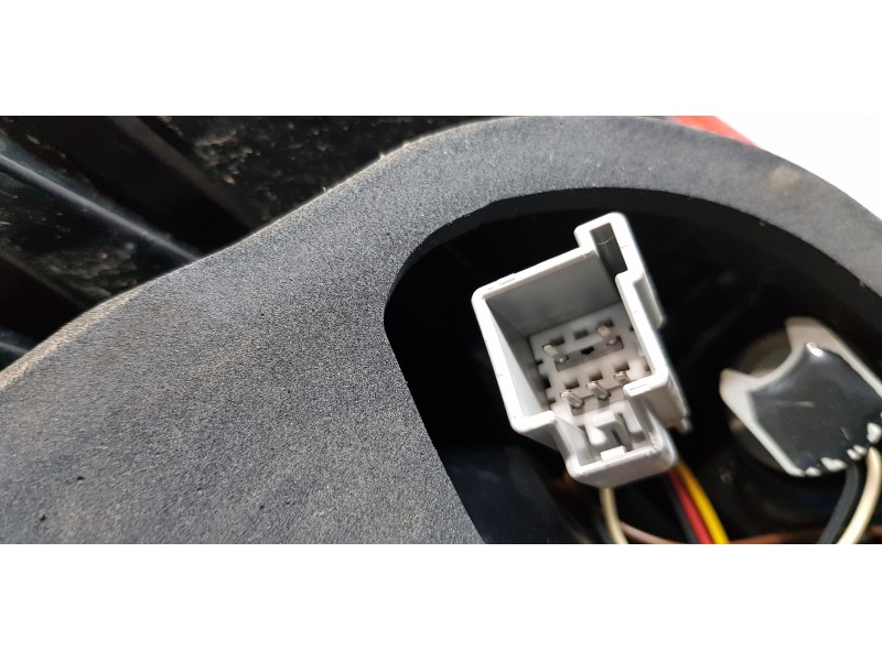 Recambio de piloto trasero izquierdo para ford fiesta (ccn) trend referencia OEM IAM C1BB13405AE   Recambio de piloto trasero izquierdo para ford fiesta (ccn) trend referencia OEM IAM C1BB13405AE