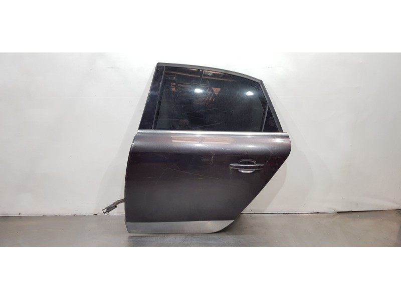 Recambio de puerta trasera izquierda para audi a4 ber. (b8) básico referencia OEM IAM 8K5833051D   Recambio de puerta trasera izquierda para audi a4 ber. (b8) básico referencia OEM IAM 8K5833051D