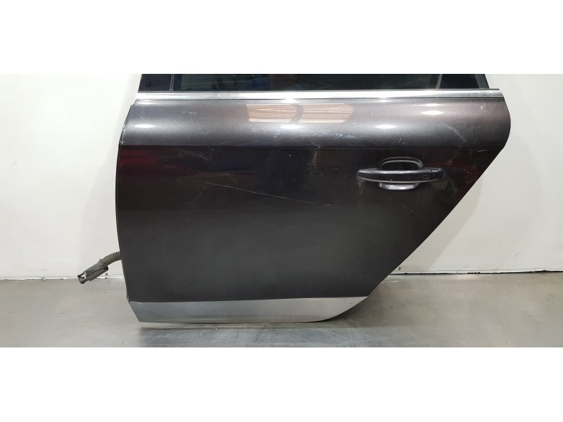 Recambio de puerta trasera izquierda para audi a4 ber. (b8) básico referencia OEM IAM 8K5833051D   Recambio de puerta trasera izquierda para audi a4 ber. (b8) básico referencia OEM IAM 8K5833051D