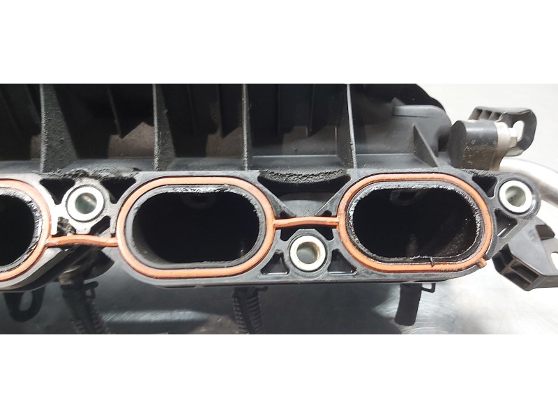 Recambio de colector admision para toyota auris touring sports (e18) hybrid active referencia OEM IAM 1712037054  