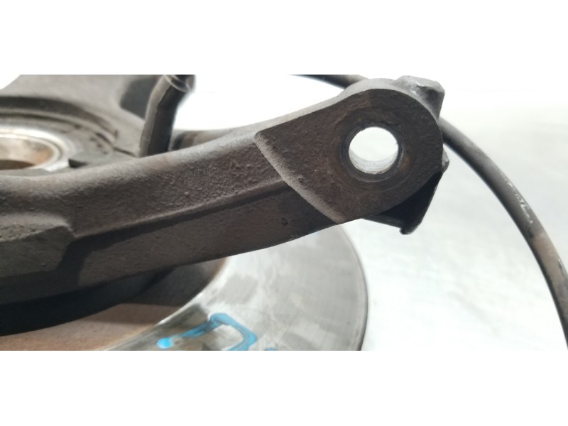 Recambio de mangueta delantera izquierda para peugeot partner kombi access referencia OEM IAM 364696  