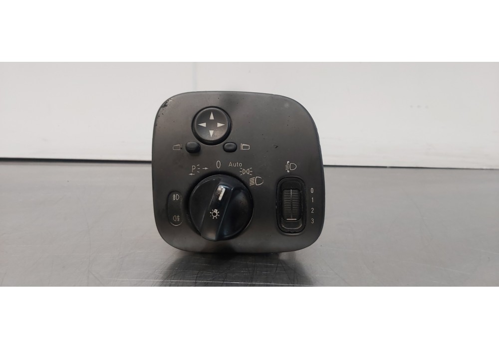 Recambio de mando luces para mercedes clase c (w203) berlina 220 cdi (203.006) referencia OEM IAM A2035450604  