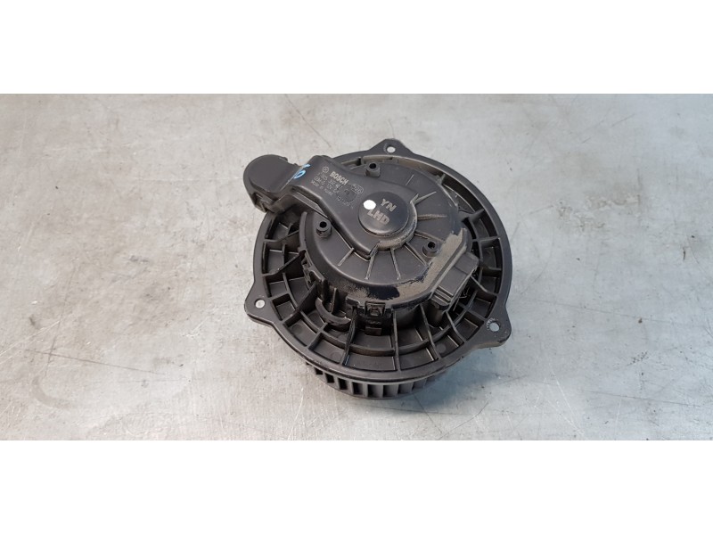 Recambio de motor calefaccion para kia venga x-tech referencia OEM IAM F00S3B2407  