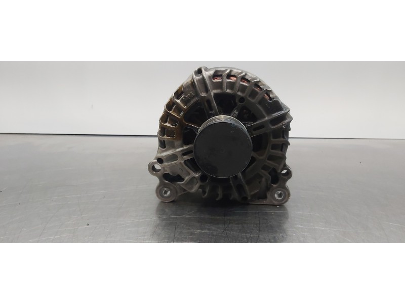 Recambio de alternador para volkswagen golf vi (5k1) sport referencia OEM IAM 03C903025D  