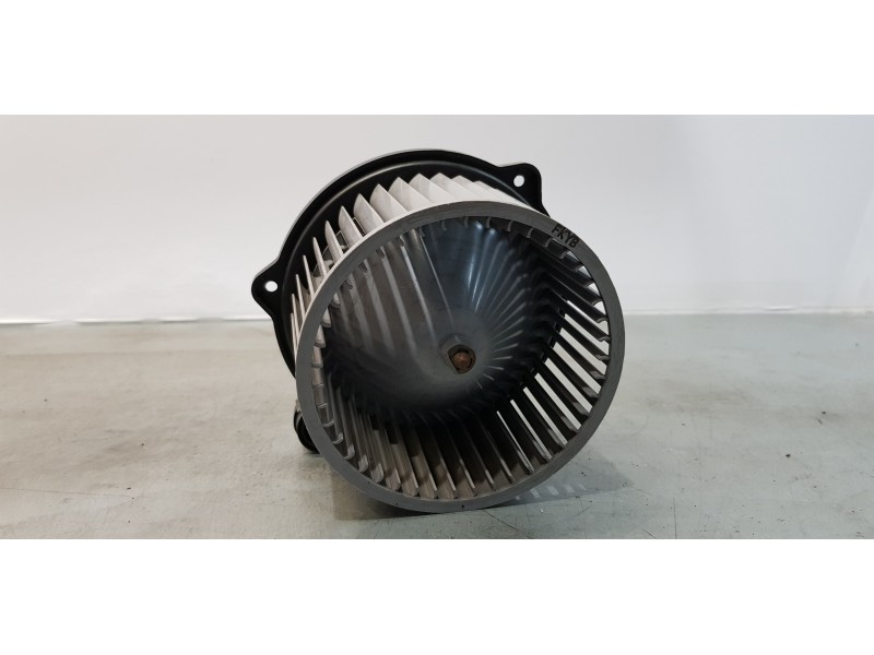 Recambio de motor calefaccion para kia venga x-tech referencia OEM IAM F00S3B2407  