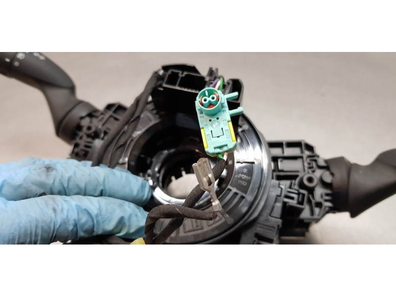 Recambio de anillo airbag para toyota corolla (e21) hybrid active referencia OEM IAM 8430802080 8431902010 