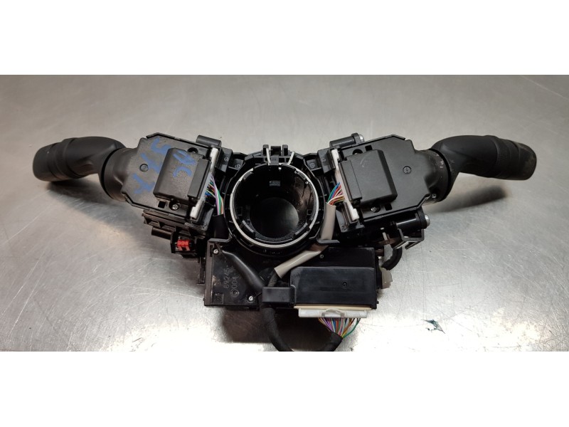 Recambio de anillo airbag para toyota corolla (e21) hybrid active referencia OEM IAM 8430802080 8431902010 