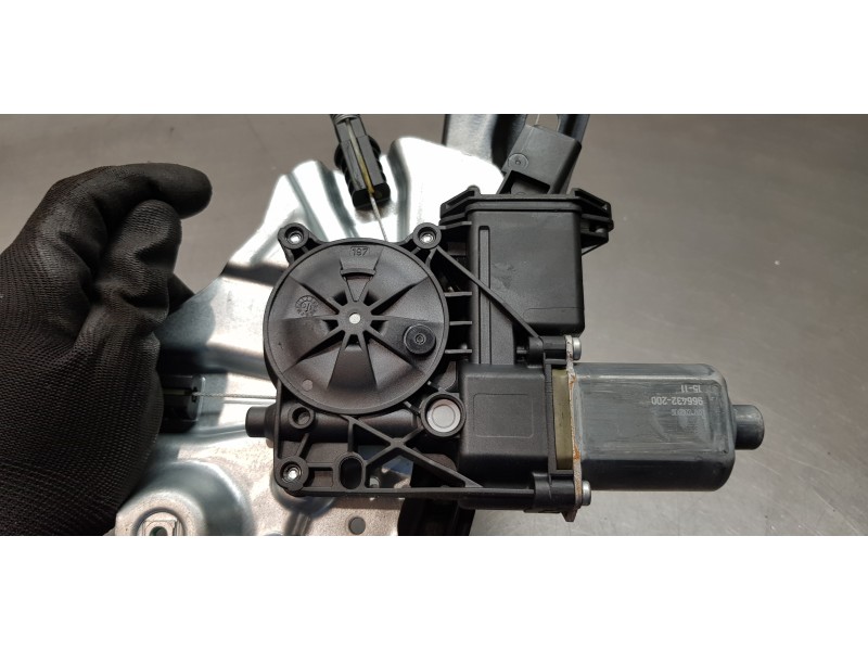 Recambio de elevalunas delantero derecho para opel astra j gtc sportive referencia OEM IAM 13260144   Recambio de elevalunas delantero derecho para opel astra j gtc sportive referencia OEM IAM 13260144