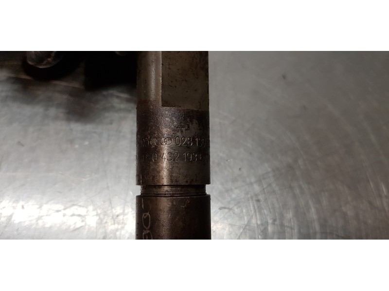 Recambio de inyector para seat ibiza (6l1) stella referencia OEM IAM 028130203F  