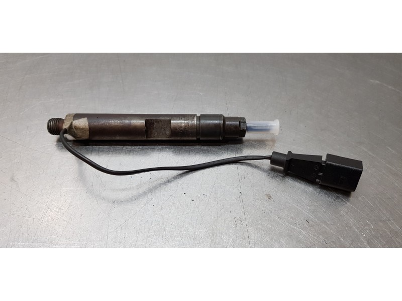 Recambio de inyector para seat ibiza (6l1) stella referencia OEM IAM 038130202C   Recambio de inyector para seat ibiza (6l1) stella referencia OEM IAM 038130202C