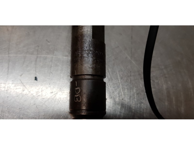 Recambio de inyector para seat ibiza (6l1) stella referencia OEM IAM 038130202C   Recambio de inyector para seat ibiza (6l1) stella referencia OEM IAM 038130202C