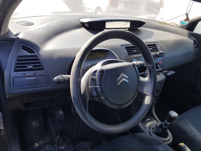 citroen c4 berlina del año 2007