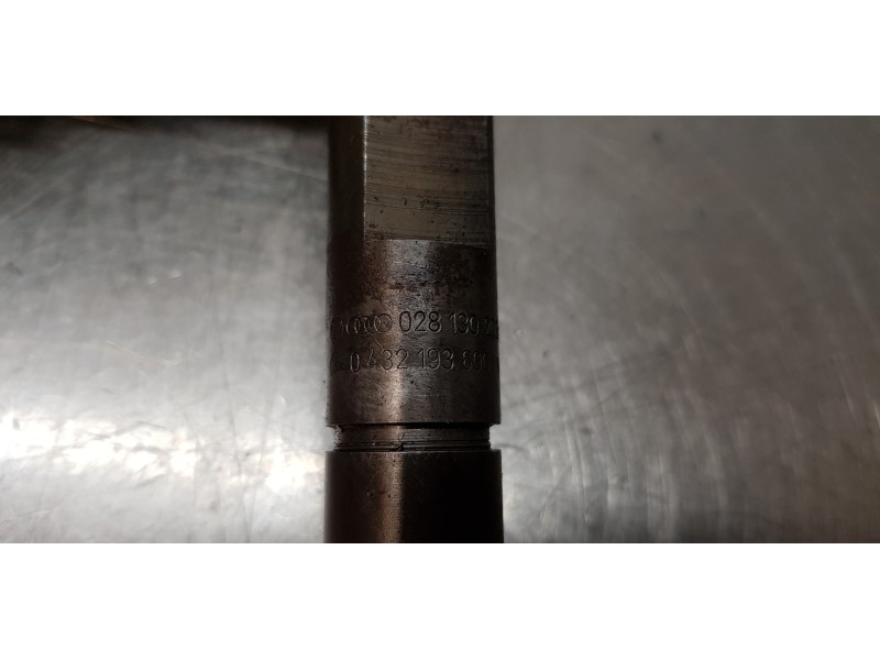 Recambio de inyector para seat ibiza (6l1) stella referencia OEM IAM 028130203F  