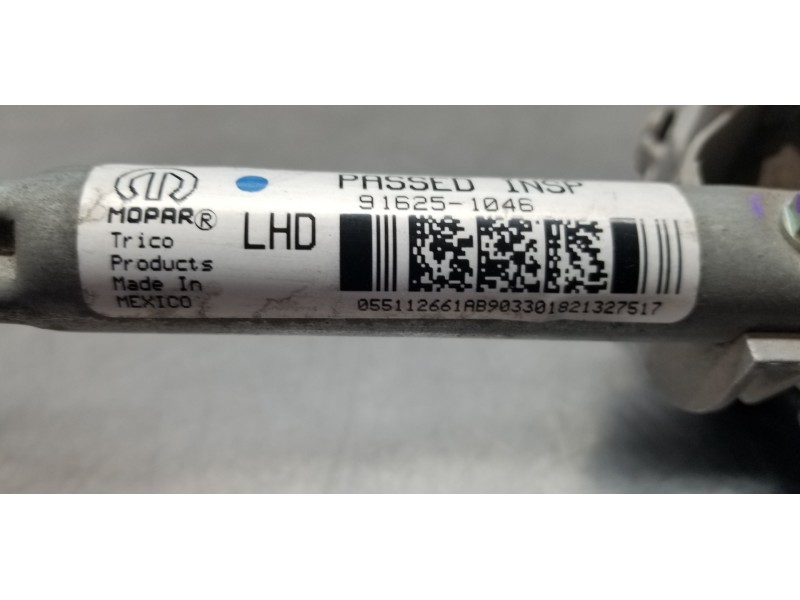 Recambio de motor limpia delantero para jeep compass ii longitude 4x4 referencia OEM IAM 055112661AB 68359563AB 