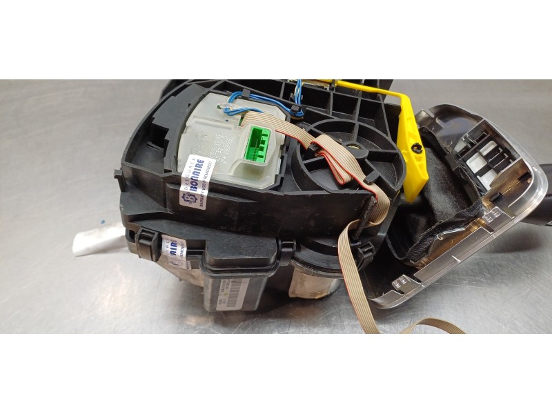 Recambio de palanca cambio para ford c-max titanium referencia OEM IAM 2138260   Recambio de palanca cambio para ford c-max titanium referencia OEM IAM 2138260