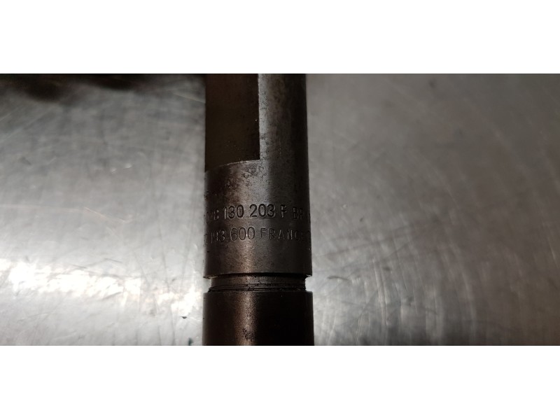 Recambio de inyector para seat ibiza (6l1) stella referencia OEM IAM 028130203F  