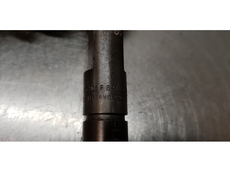 Recambio de inyector para seat ibiza (6l1) stella referencia OEM IAM 028130203F  