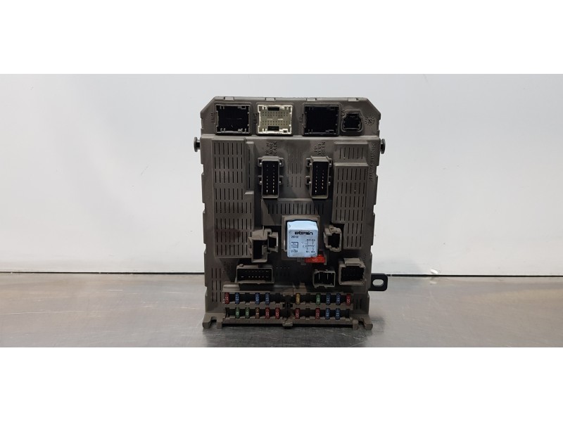 Recambio de caja reles / fusibles para citroen c5 berlina 2.0 hdi premier referencia OEM IAM 9637466180   Recambio de caja reles / fusibles para citroen c5 berlina 2.0 hdi premier referencia OEM IAM 9637466180