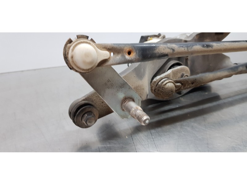 Recambio de motor limpia delantero para kia carens (un) emotion referencia OEM IAM 981101D000   Recambio de motor limpia delantero para kia carens (un) emotion referencia OEM IAM 981101D000