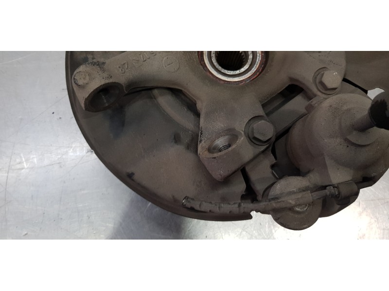 Recambio de mangueta trasera derecha para bmw serie 1 berlina (e81/e87) 116i referencia OEM IAM 33326774810  