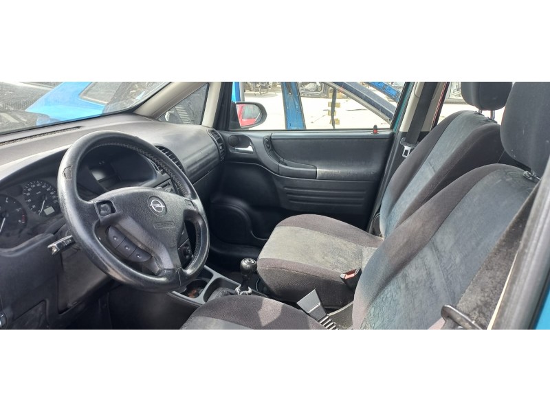 opel zafira a del año 2001