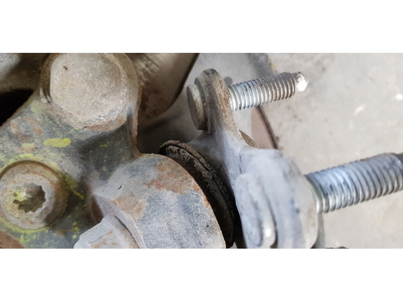 Recambio de mangueta delantera izquierda para volkswagen golf v berlina (1k1) gt sport referencia OEM IAM 1K0505435AB  