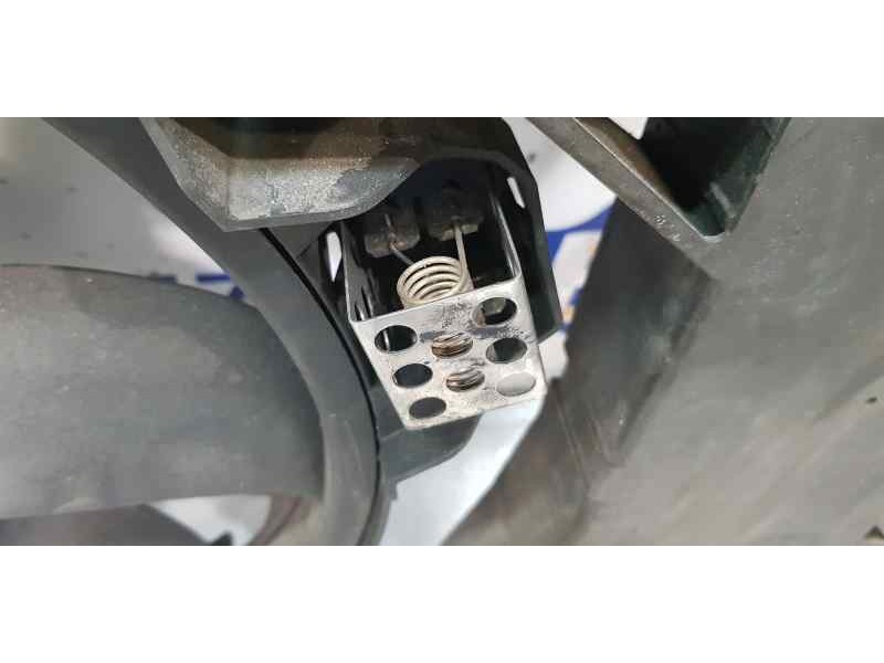 Recambio de electroventilador para renault scenic iii grand dynamique referencia OEM IAM 214810898R  