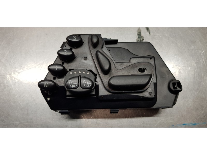 Recambio de interruptor para mercedes clase s (w220) berlina 5.0 v8 24v cat referencia OEM IAM 2208213358  