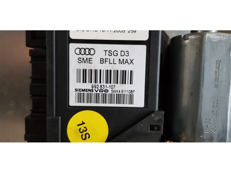 Recambio de elevalunas delantero derecho para audi a8 (4e2) 4.0 tdi quattro referencia OEM IAM 4E1959802  