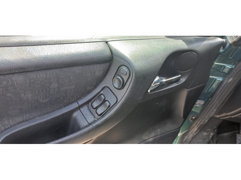 opel zafira a del año 2001