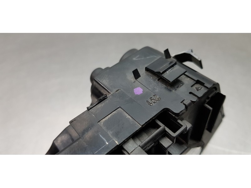 Recambio de interruptor para mercedes clase s (w220) berlina 5.0 v8 24v cat referencia OEM IAM 2208213358  
