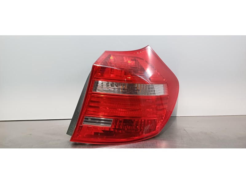 Recambio de piloto trasero derecho para bmw serie 1 berlina (e81/e87) 116i referencia OEM IAM 63217164956  