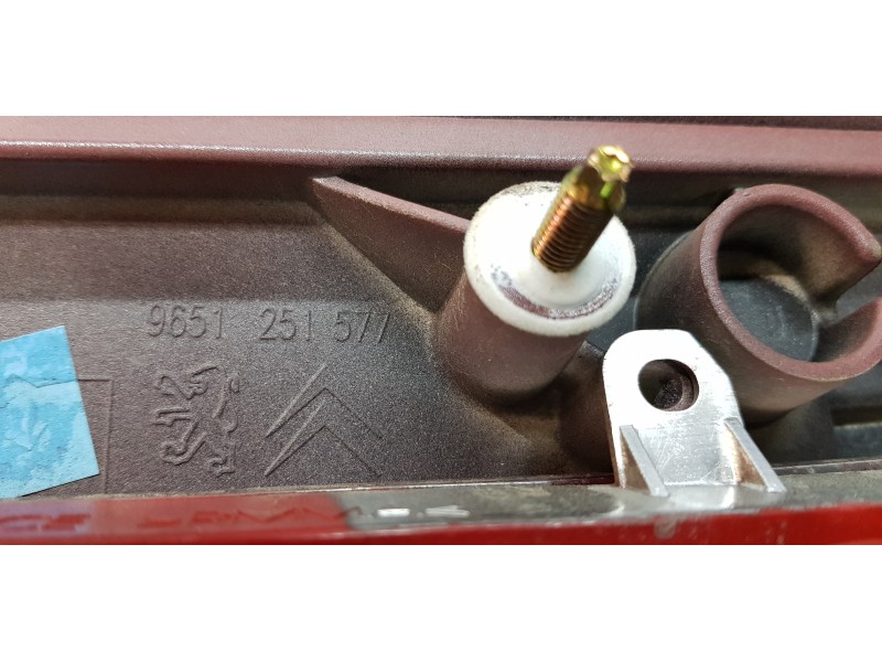 Recambio de aleron trasero para peugeot 307 cc (s2) sport referencia OEM IAM 9651251577  