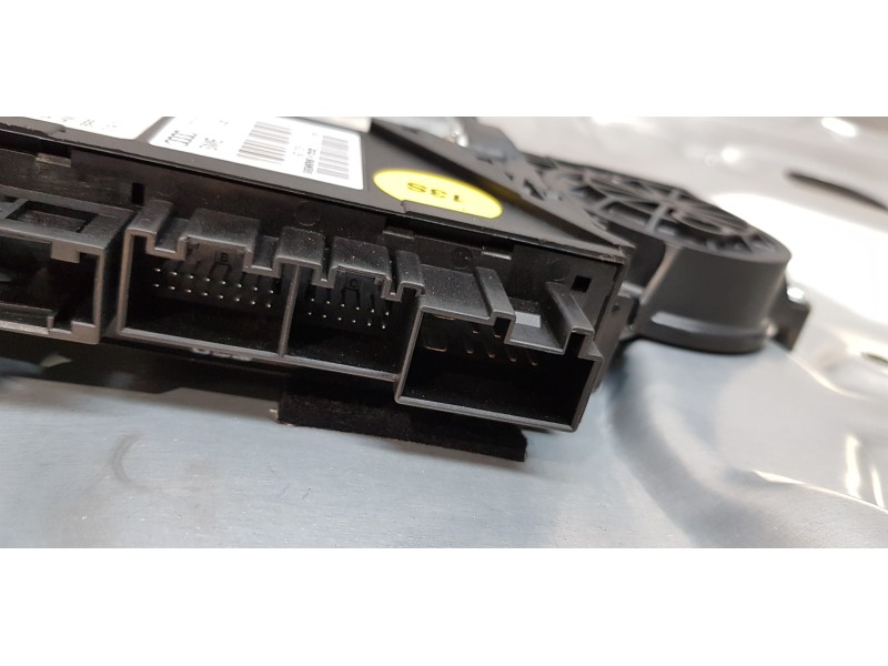 Recambio de elevalunas trasero derecho para audi a8 (4e2) 4.0 tdi quattro referencia OEM IAM 4E0839850  