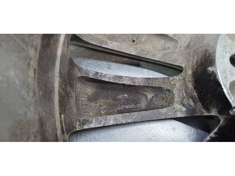 Recambio de llanta para hyundai ix35 style awd referencia OEM IAM 529102S300  