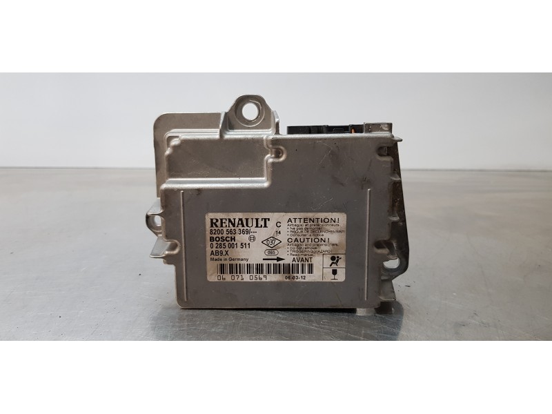 Recambio de centralita airbag para renault clio iii luxe privilege referencia OEM IAM 8200563369   Recambio de centralita airbag para renault clio iii luxe privilege referencia OEM IAM 8200563369