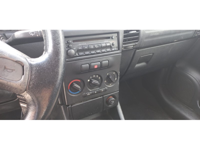 opel zafira a del año 2001