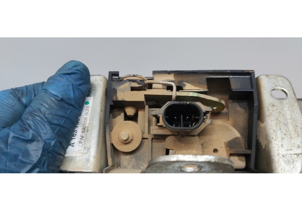 Recambio de cerradura maletero / porton para mercedes clase m (w163) 270 cdi (163.113) referencia OEM IAM A1637400235   Recambio de cerradura maletero / porton para mercedes clase m (w163) 270 cdi (163.113) referencia OEM IAM A1637400235