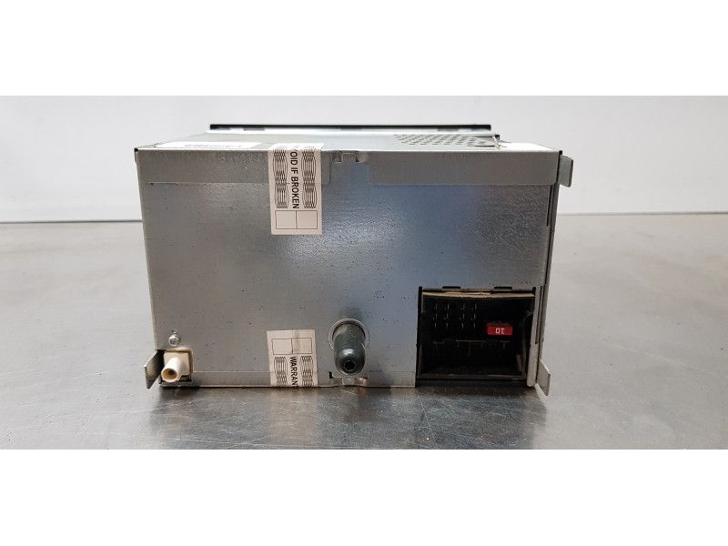 Recambio de sistema audio / radio cd para volkswagen t5 transporter/furgoneta caja cerrada referencia OEM IAM 7H0035152J  