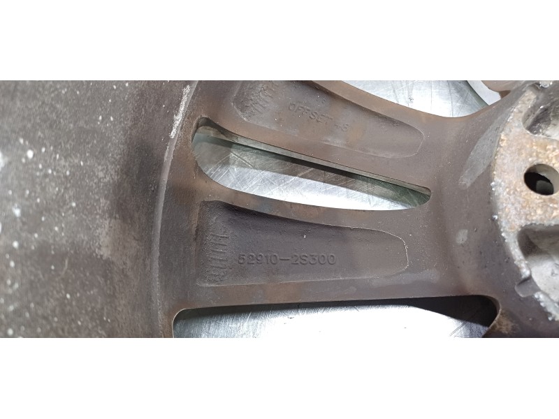 Recambio de llanta para hyundai ix35 style awd referencia OEM IAM 529102S300  