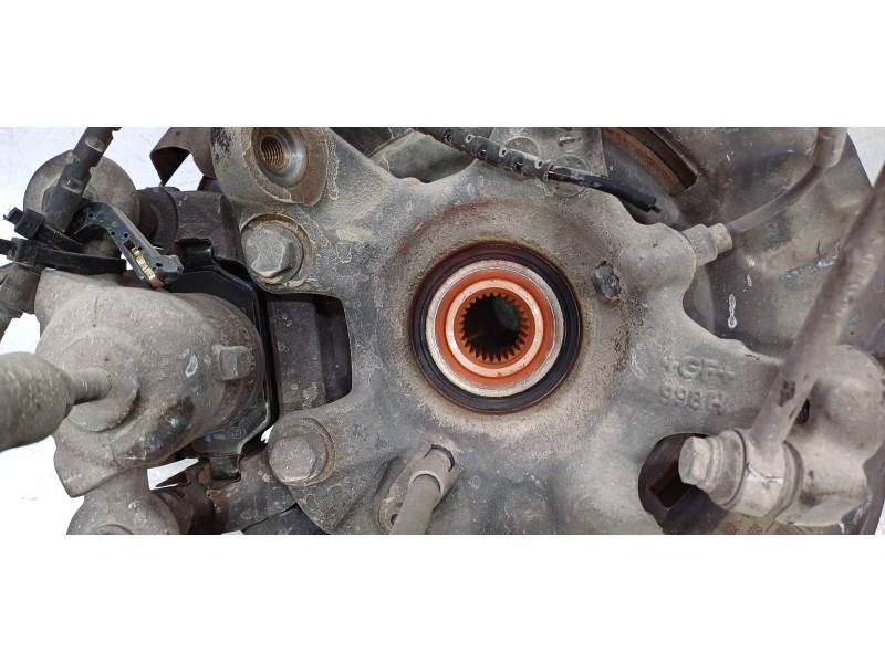 Recambio de mangueta trasera derecha para bmw serie 1 berlina (e81/e87) 118d referencia OEM IAM 33326774810  