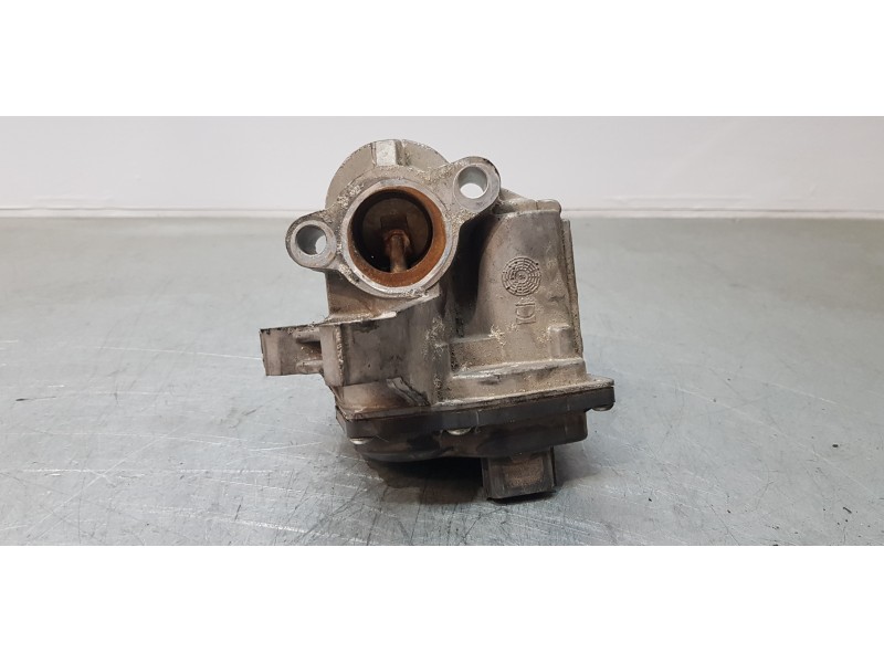 Recambio de valvula egr para renault scenic iii grand dynamique referencia OEM IAM 8201068965  