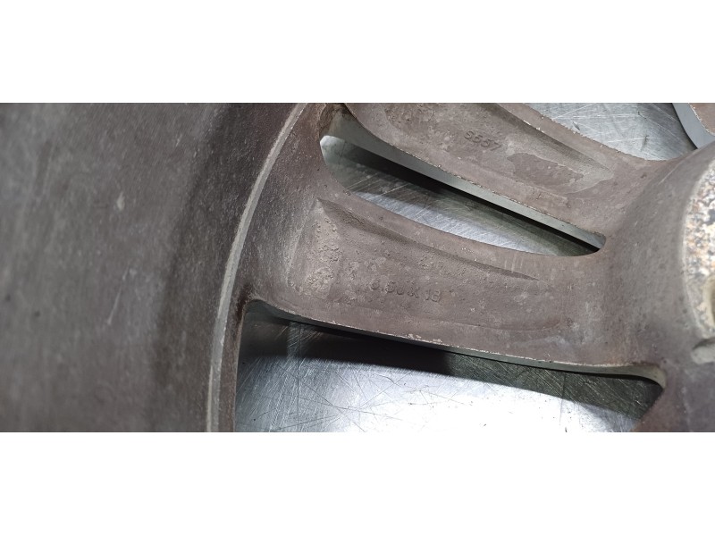 Recambio de llanta para hyundai ix35 style awd referencia OEM IAM 529102S300  