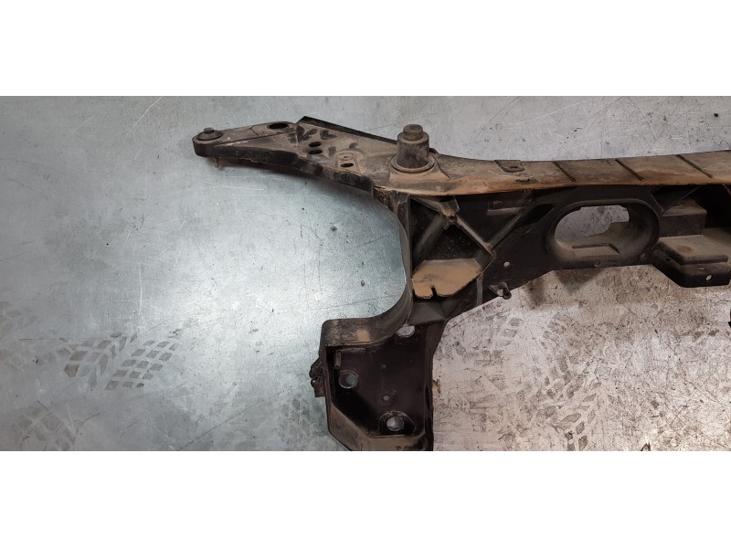 Recambio de panel frontal para renault clio iii luxe privilege referencia OEM IAM 8200290143K  