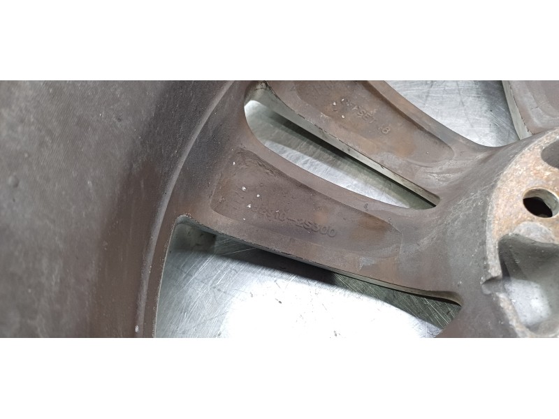 Recambio de llanta para hyundai ix35 style awd referencia OEM IAM 529102S300  