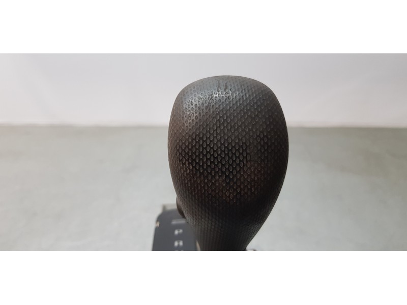 Recambio de palanca cambio para jeep cherokee (kj) 2.8 crd sport referencia OEM IAM P52104312AG   Recambio de palanca cambio para jeep cherokee (kj) 2.8 crd sport referencia OEM IAM P52104312AG